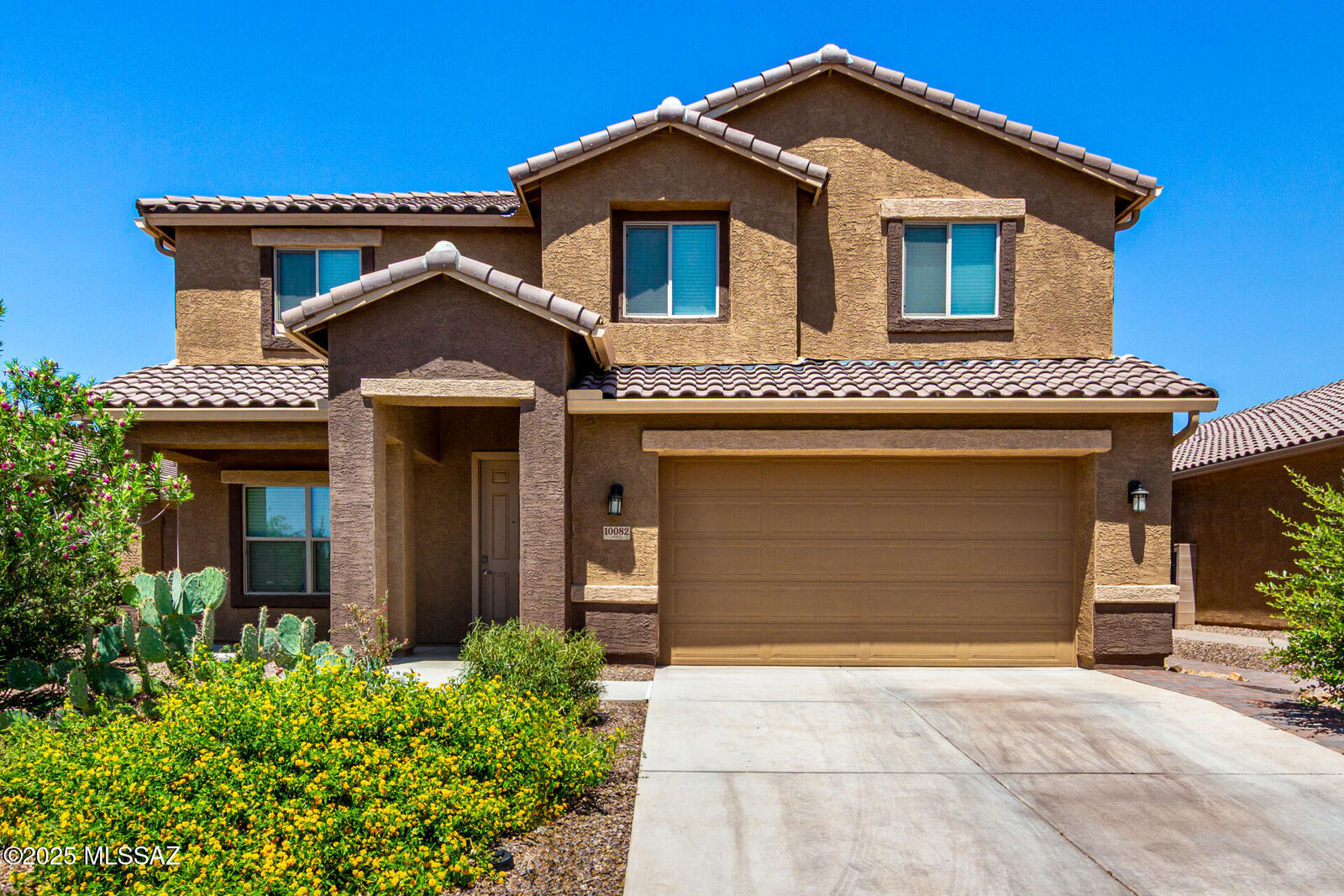 Property Photo:  10082 N Cardon Grande Trail  AZ 85653 