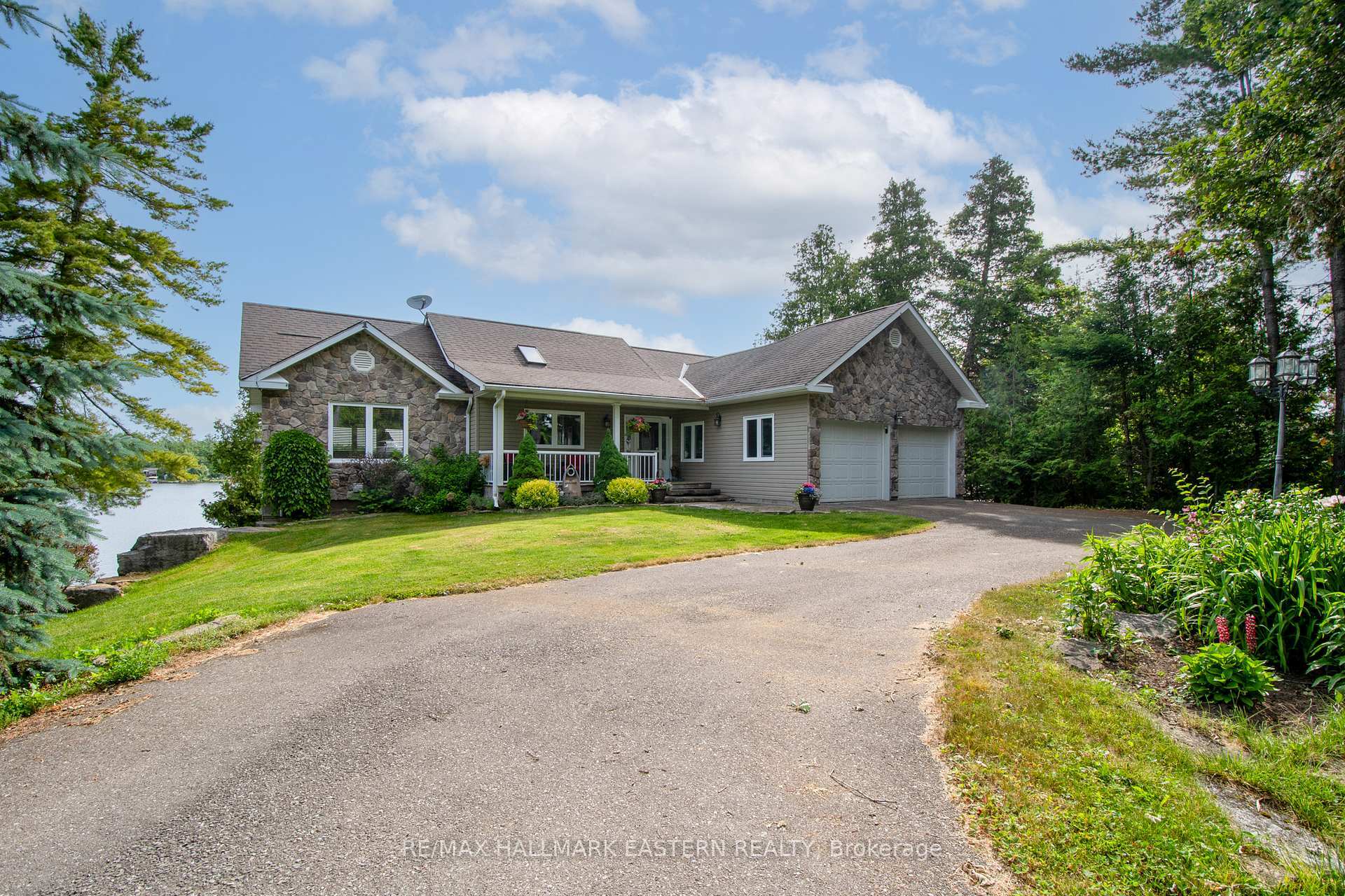 Property Photo: 1269 Gail Park Drive ON K0L 1T0