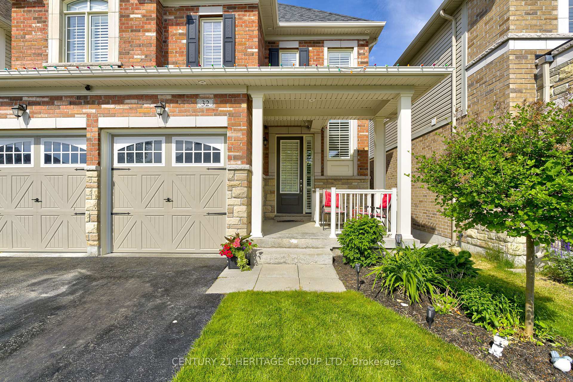 Property Photo: 32 Michaelis Street ON L9R 0M8