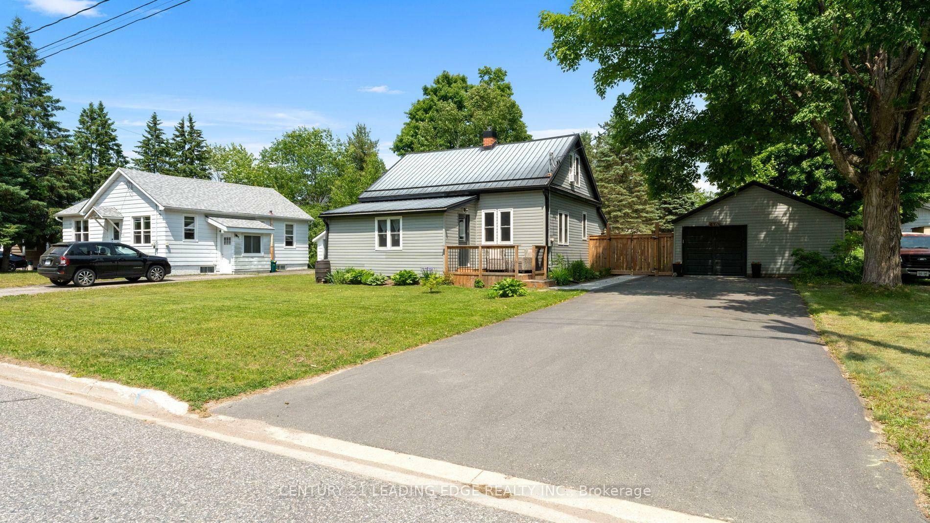 Property Photo: 450 Mary Street N ON P1P 1G1