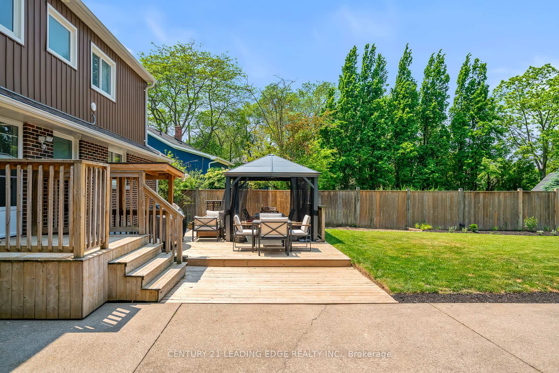 Property Photo:  1182 Lakeshore Road  ON L2R 6P9 