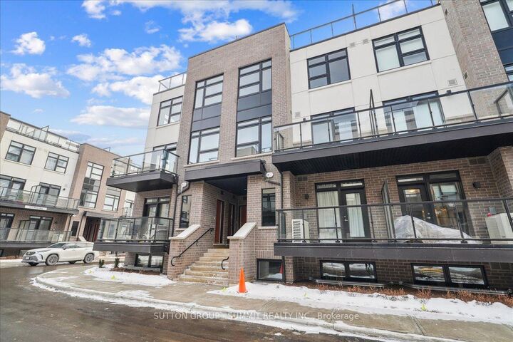 Property Photo: 1593 Rose Way 105 ON L9T 7E7