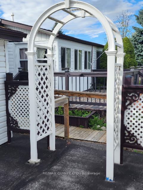 Photo de la propriété: 12 Grouse Lane ON K8N 4Z3