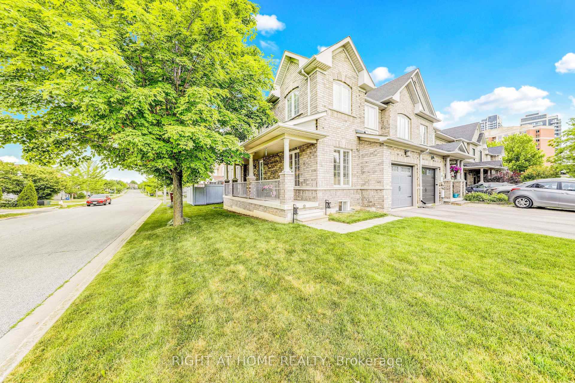 Property Photo:  108 King William Crescent  ON L4B 4T1 