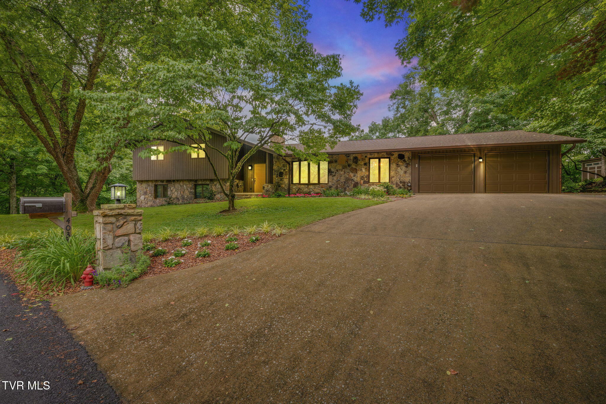 Property Photo:  4035 Lakewood Drive  TN 37663 