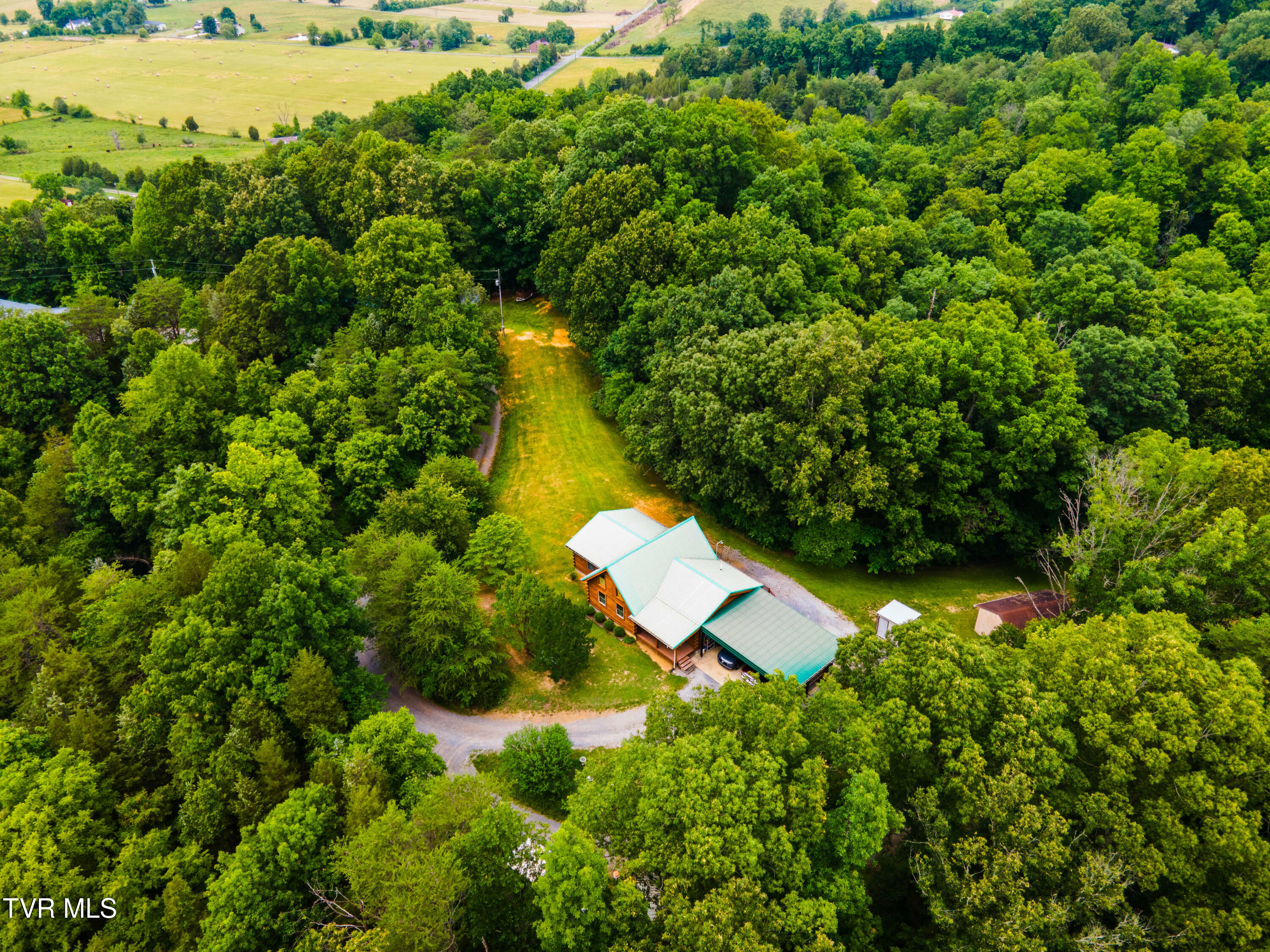 Property Photo: 677 Christian Bend Road TN 37642