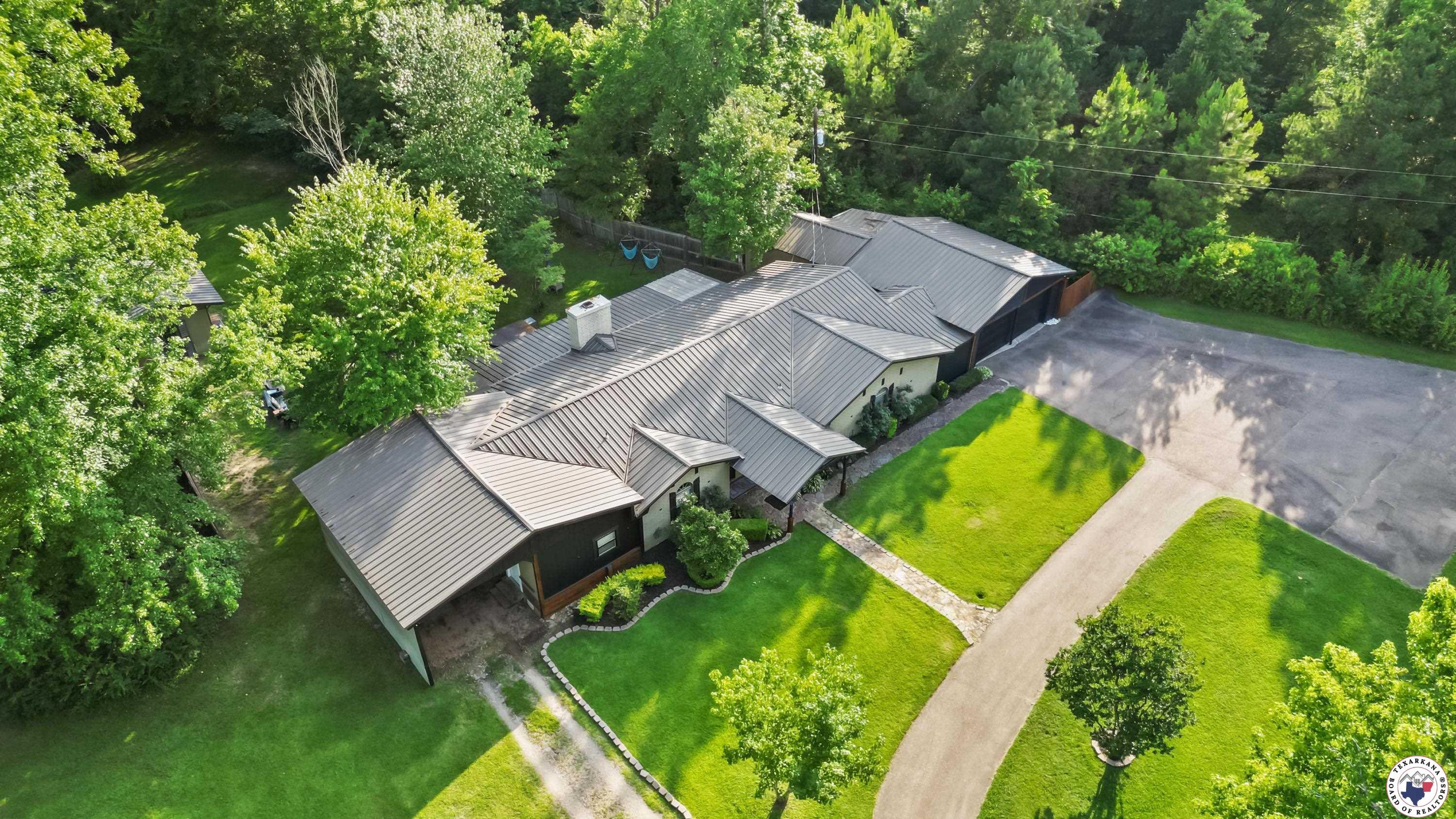 Property Photo: 525 Longhorn Rd TX 75567
