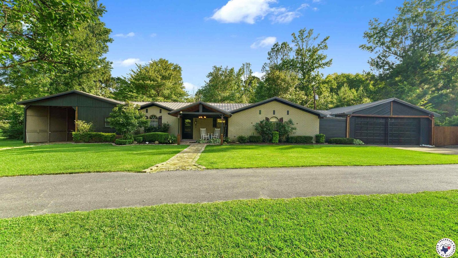 Property Photo:  525 Longhorn Rd  TX 75567 