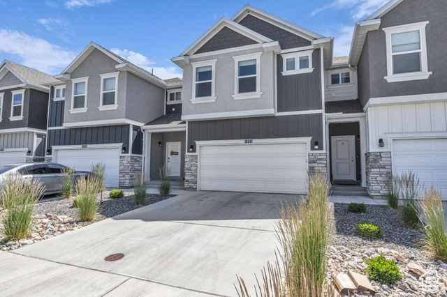 Property Photo:  819 N Old Fort Dr  UT 84660 