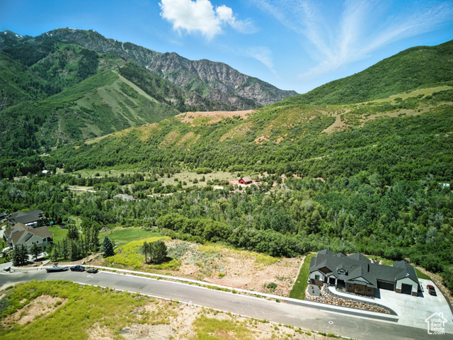 Property Photo:  6197 Strawberry Creek Rd 202  UT 84050 