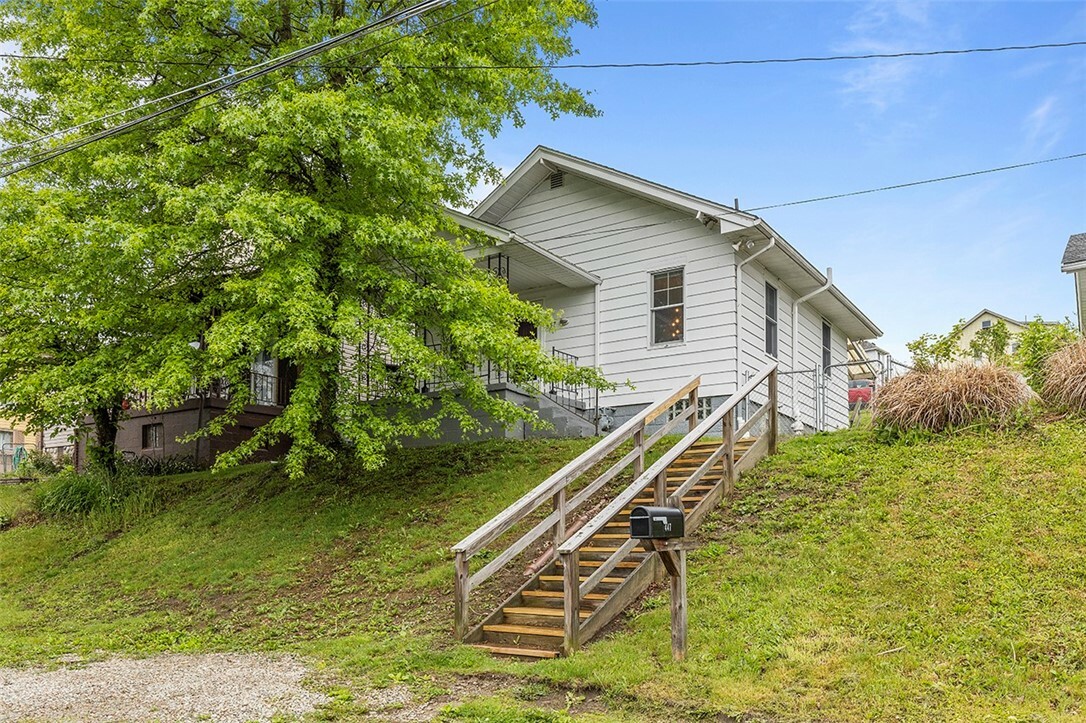 Property Photo: 447 Highfield Ave PA 15317