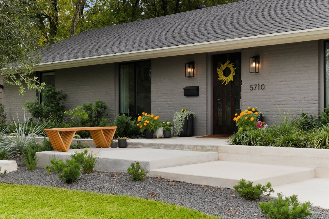 Property Photo: 5710 Marilyn Drive TX 78757
