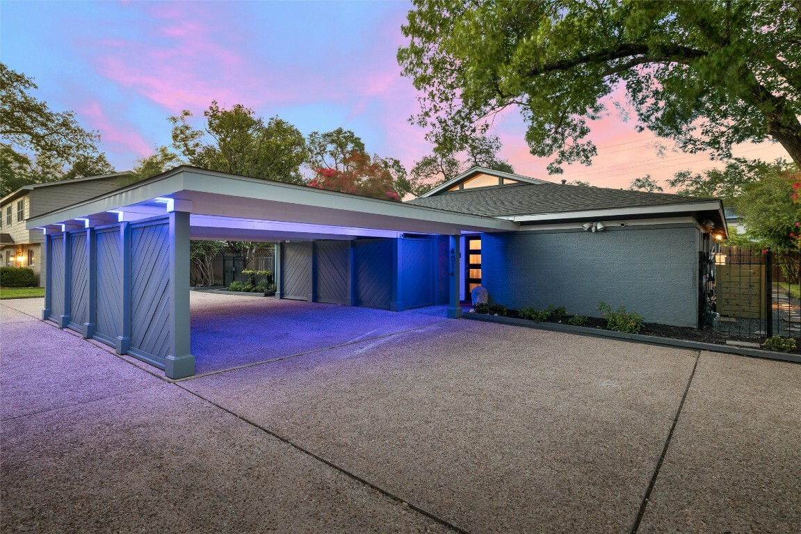 Property Photo: 4014 Greenhill Place TX 78759