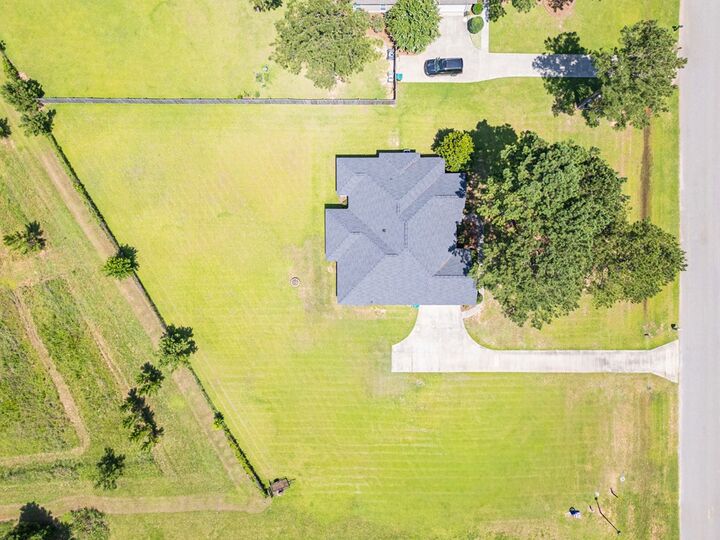 Property Photo:  122 Live Oak Drive  GA 31763 