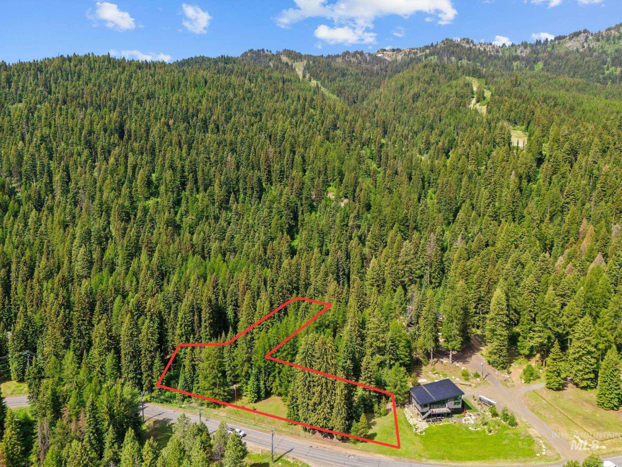 Property Photo: 2331 West Mountain Rd ID 83615