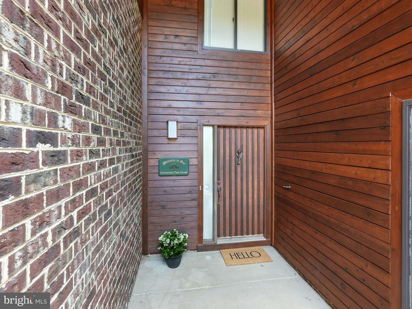 Property Photo: 2151 Cabots Point Lane VA 20191