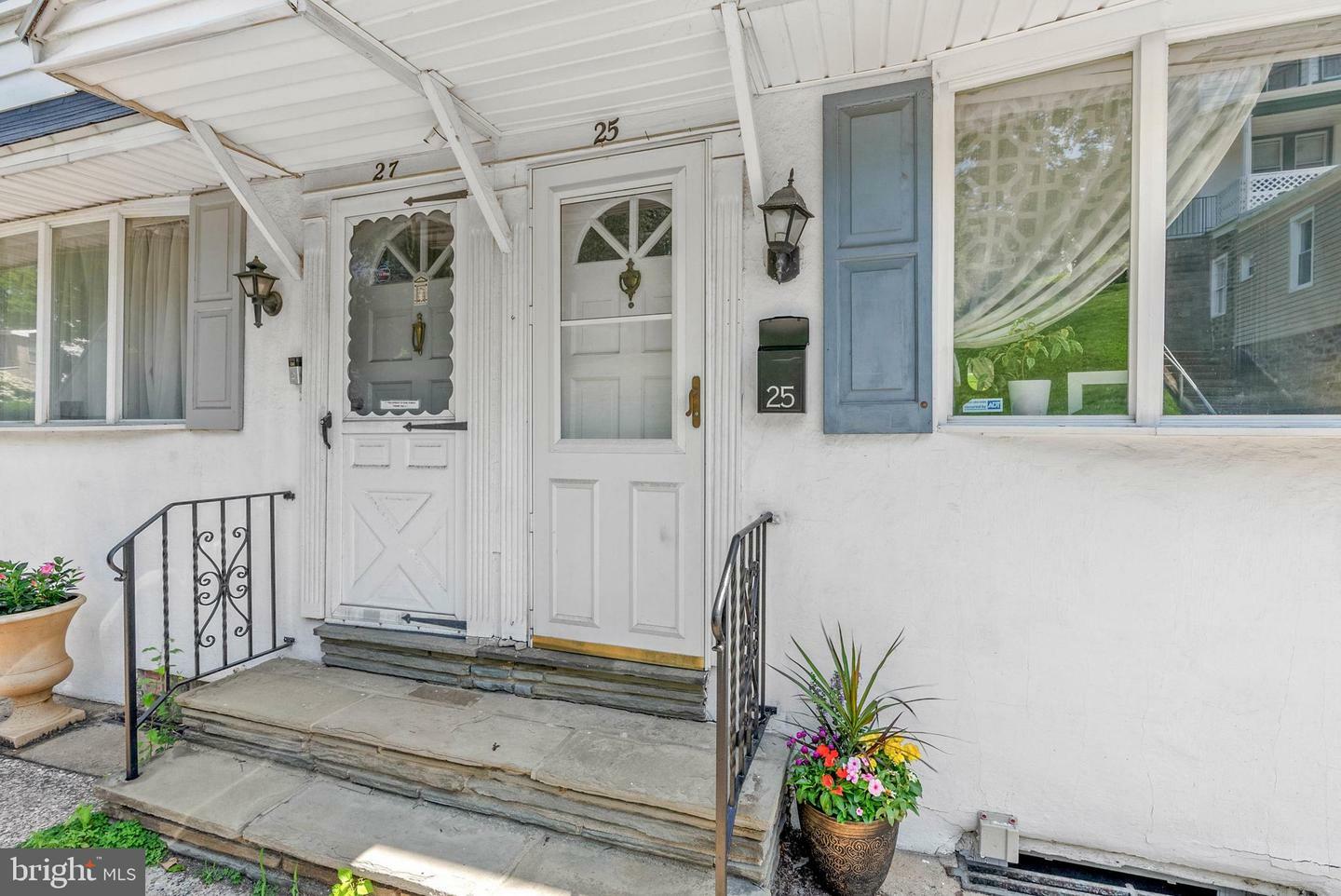 Property Photo:  25 Jefferson Street  PA 19004 