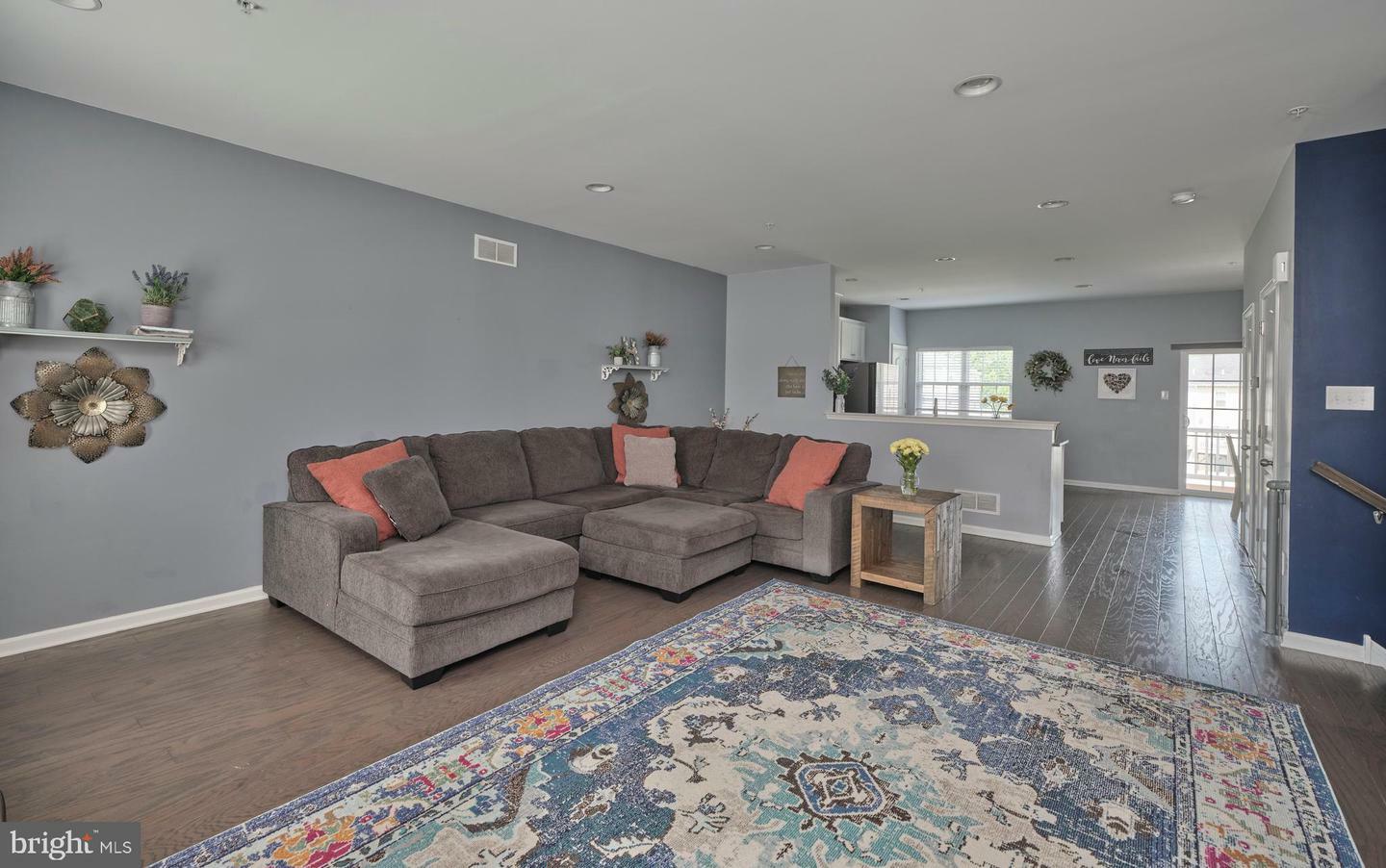 Property Photo: 143 Graystone Drive PA 19053