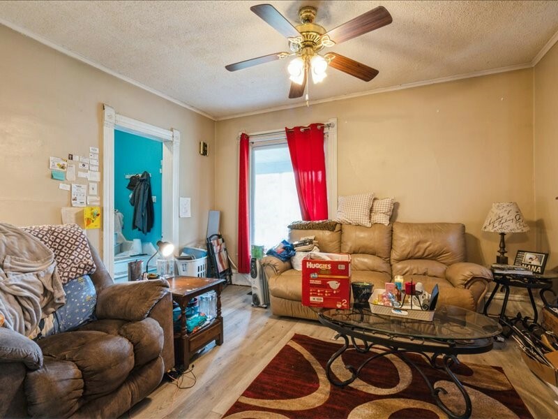 Property Photo: 1551 C Ave NE IA 52402