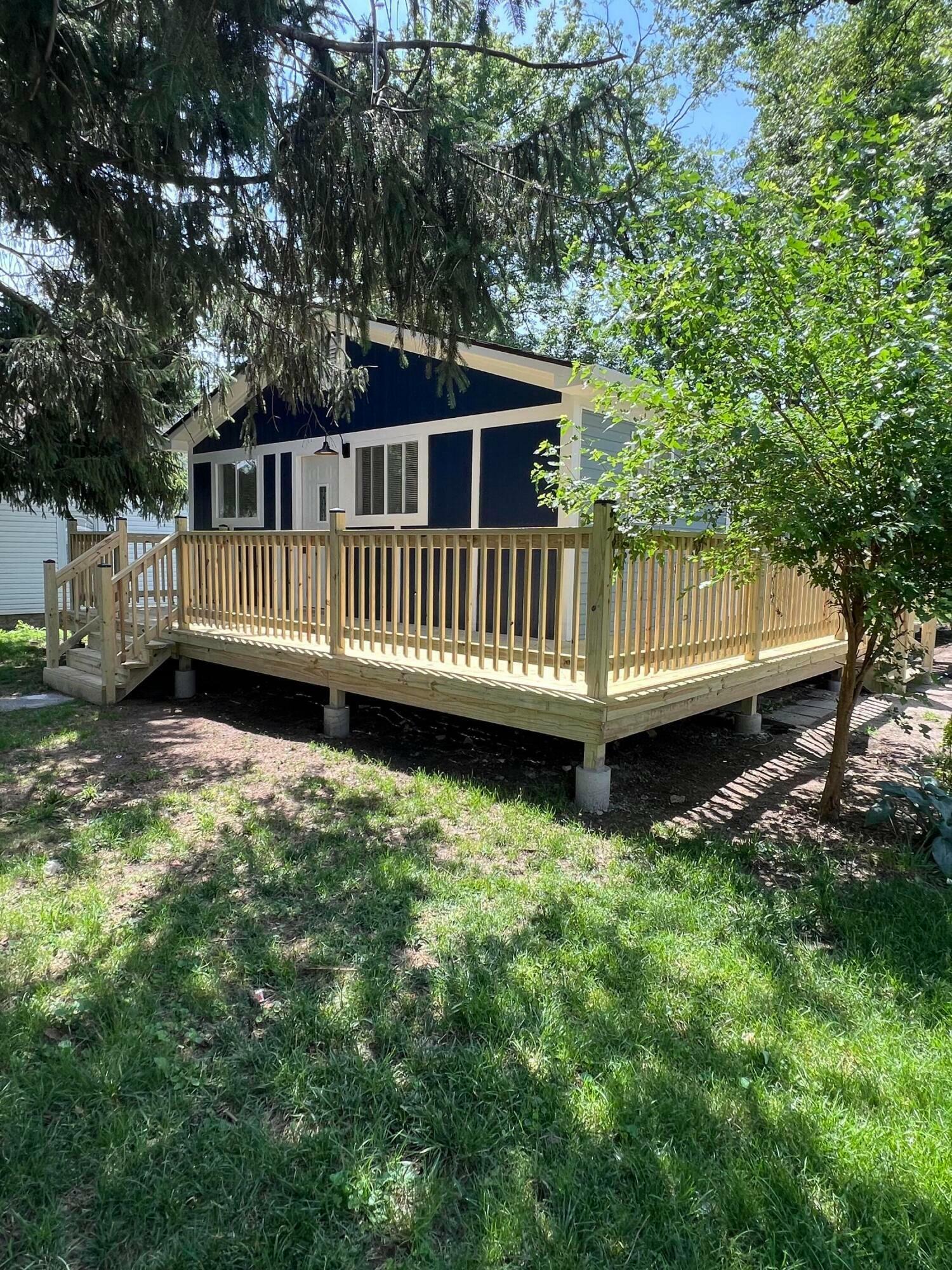 Property Photo: 2091 Radnor Avenue OH 43224