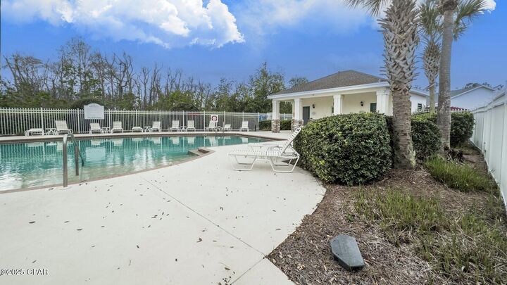 Property Photo:  3033 Meadow Street  FL 32444 