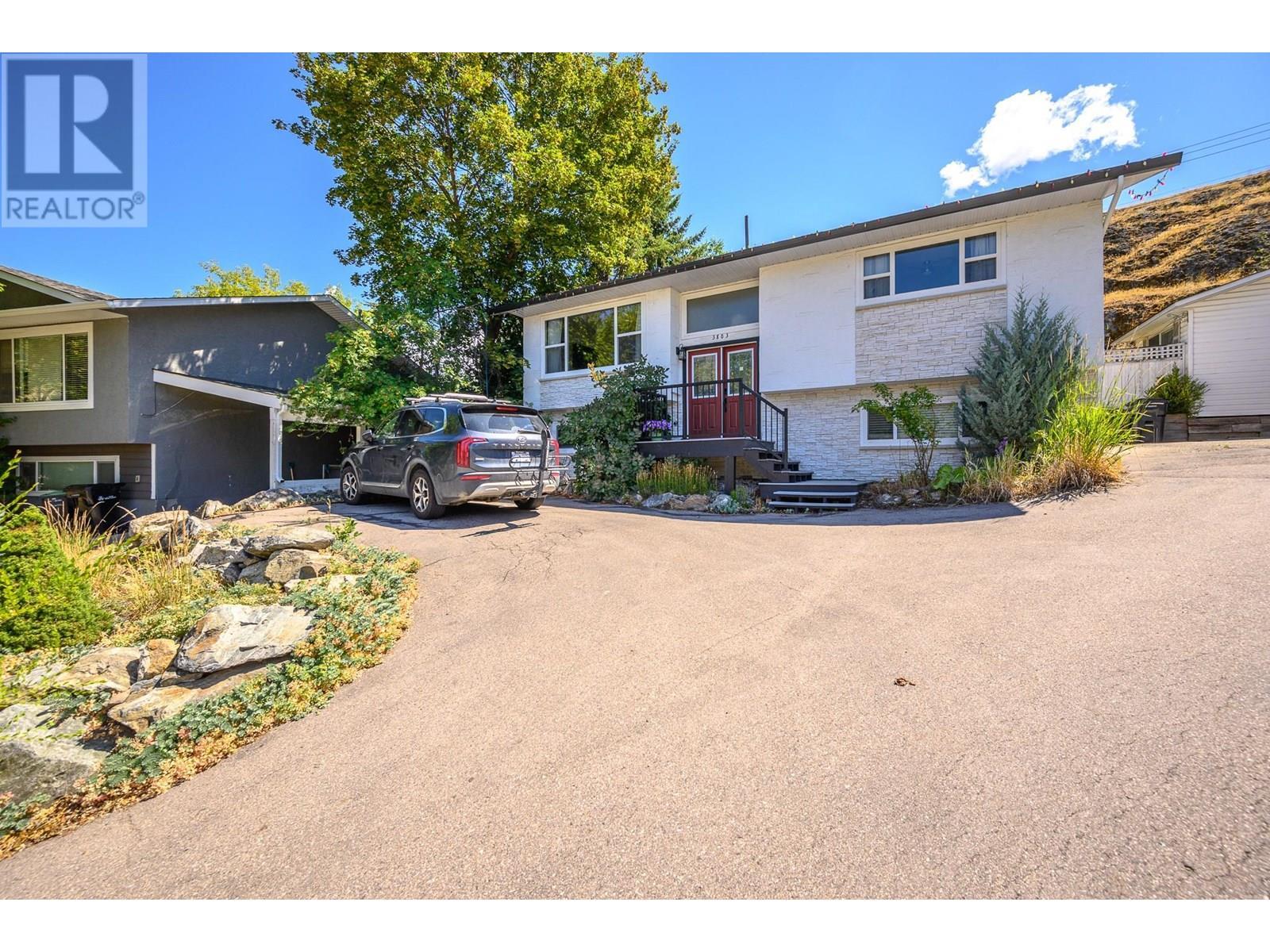 Property Photo: 3803 35A Street BC V1T 6C6