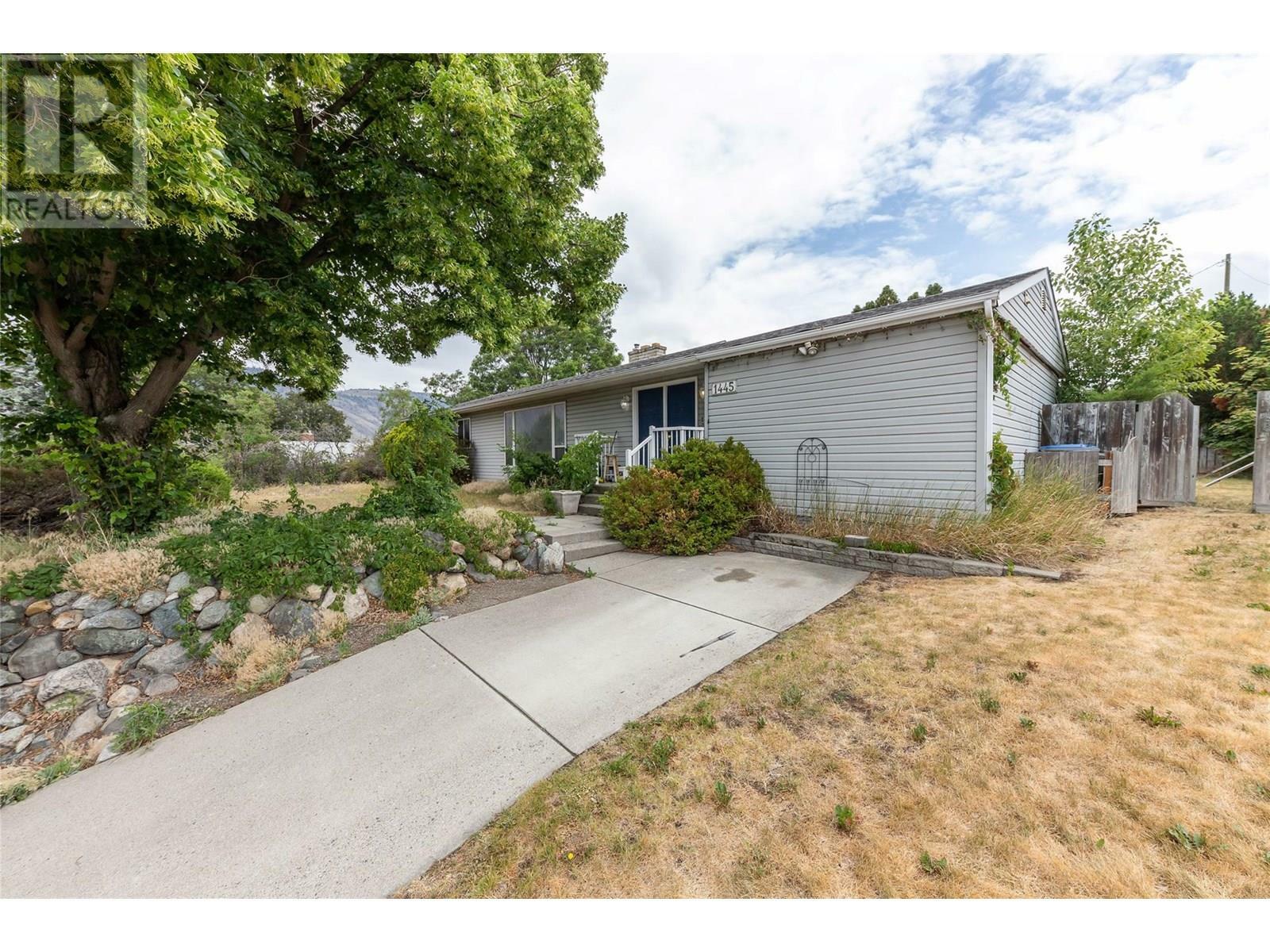 1445 Pine Crescent  Kamloops BC V2C 2Z2 photo