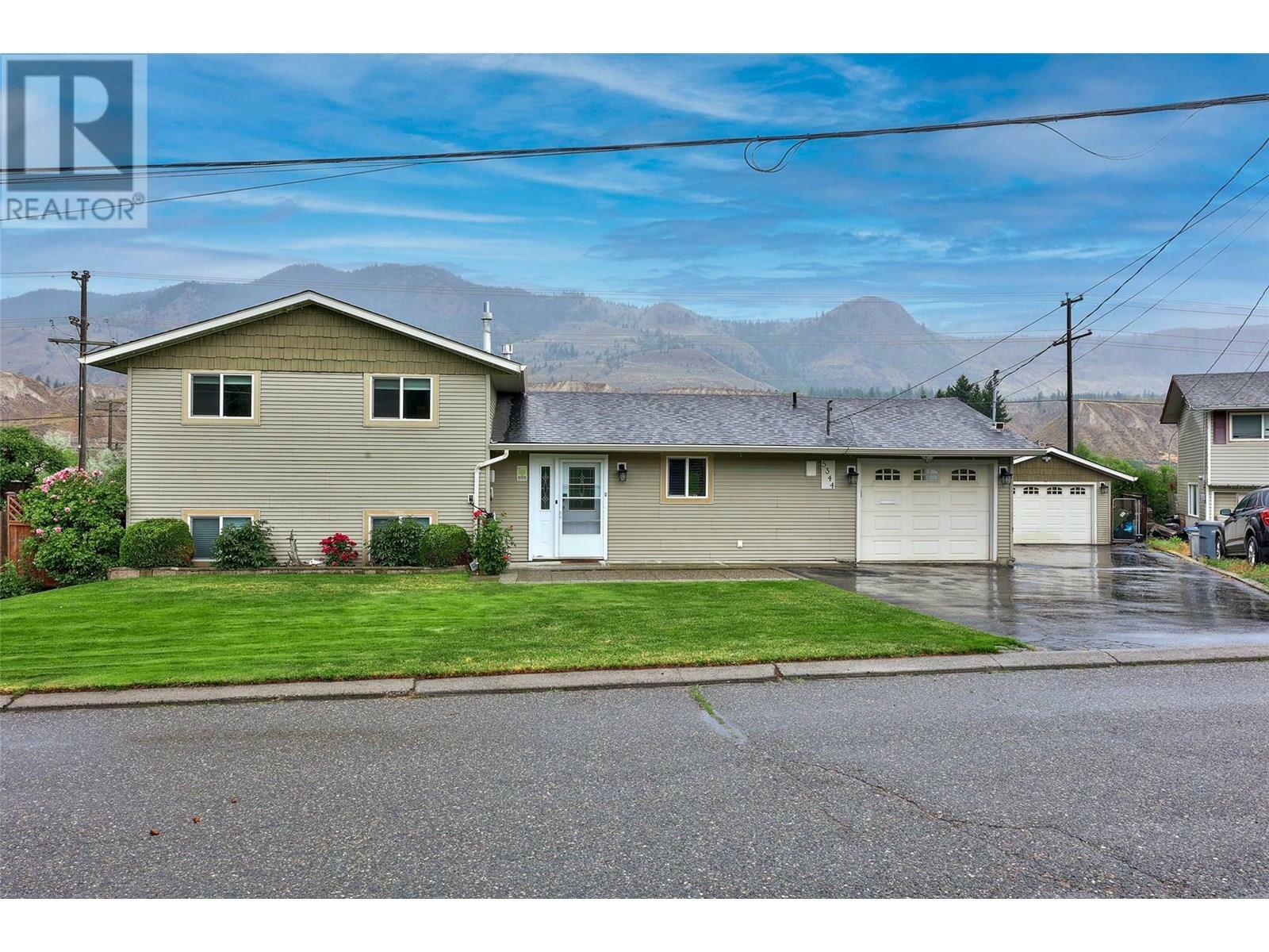 5344 Bogetti Place  Kamloops BC V2C 6B2 photo