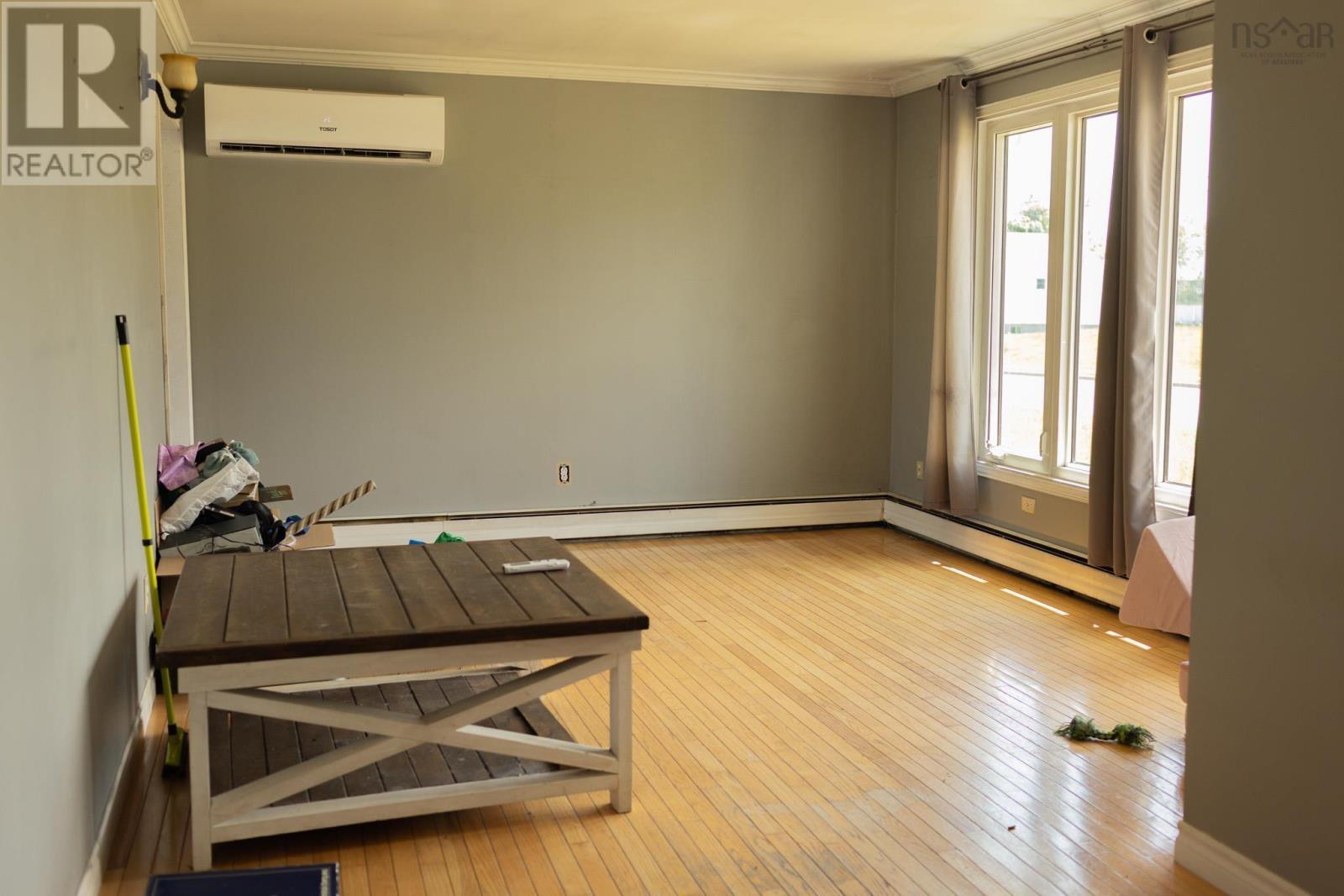 Photo de la propriété: 10 Ling Street NS B1A 3L3