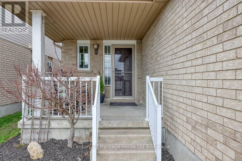 Photo de la propriété: 1079 Marquette Drive ON N4V 0A9