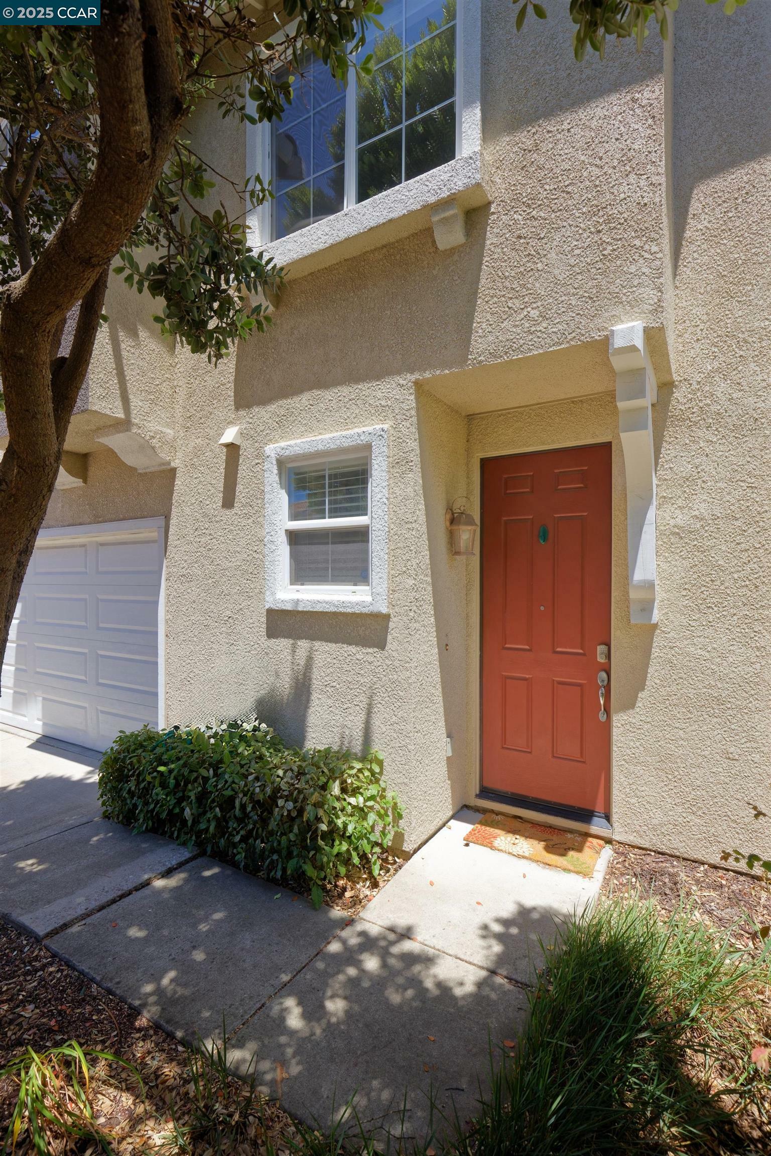 Property Photo:  1071 Newcastle Ct  CA 94806 