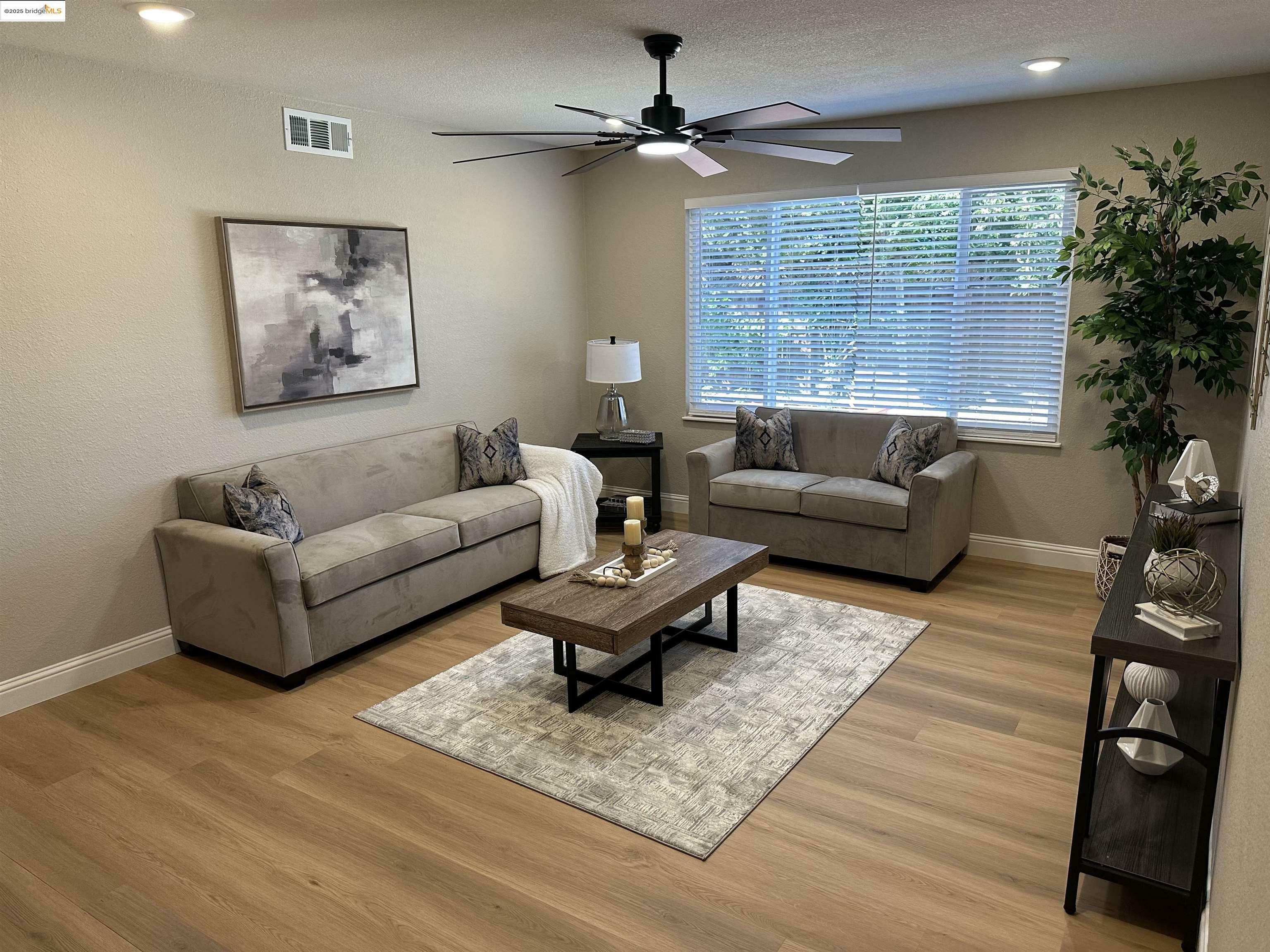 Property Photo:  1868 Lynwood Dr  CA 94519 