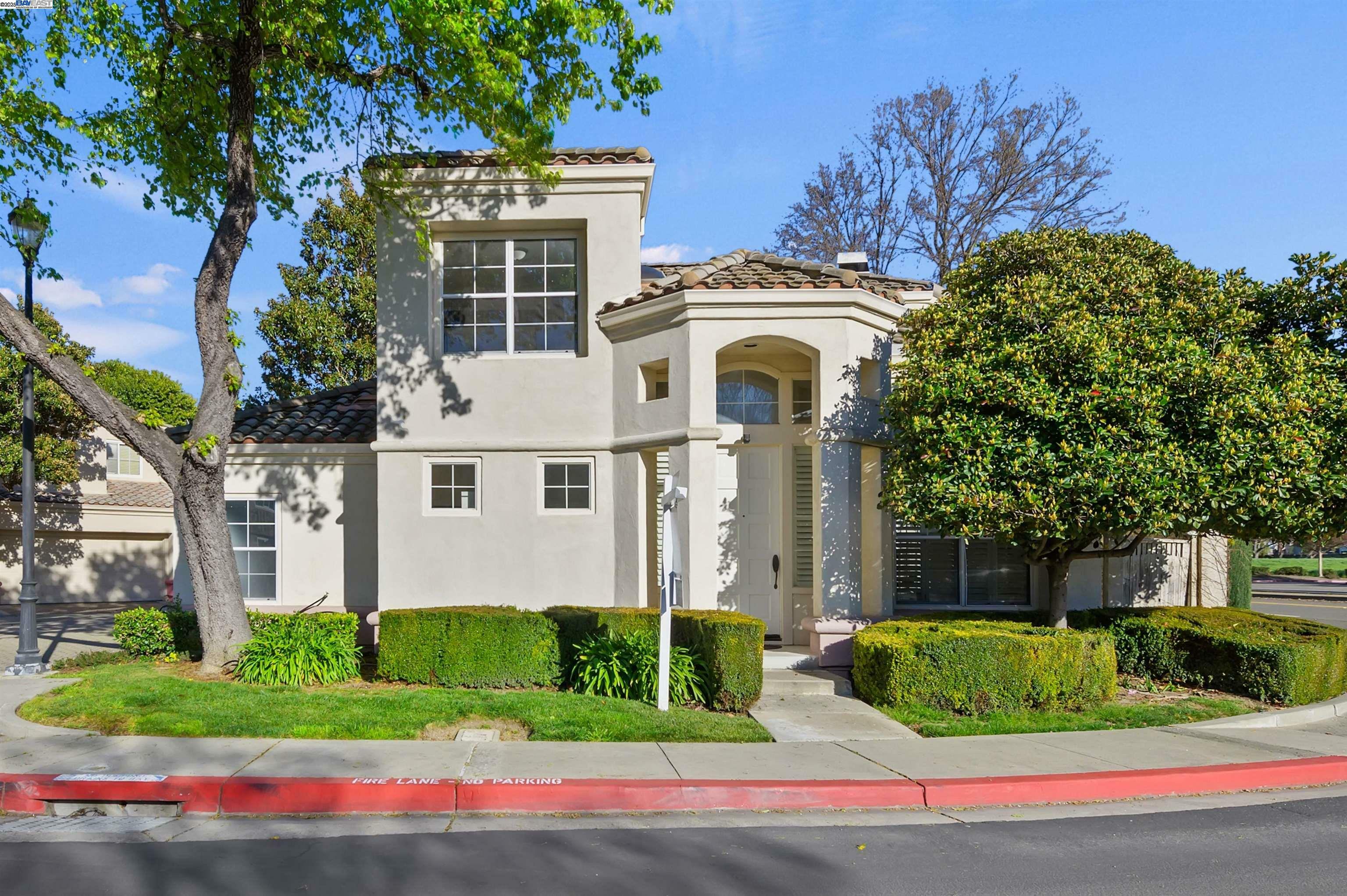 Property Photo:  2909 Moreno Ave  CA 94588 