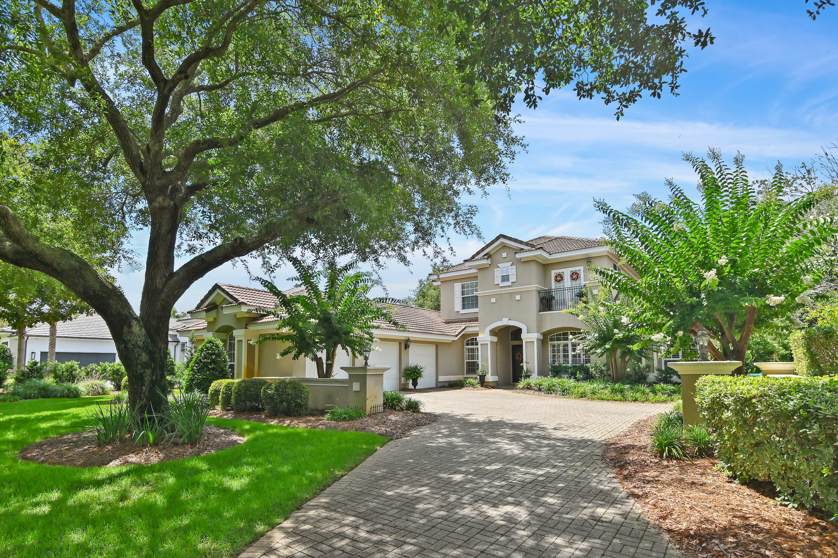 Property Photo: 6341 Augusta Cove FL 32541
