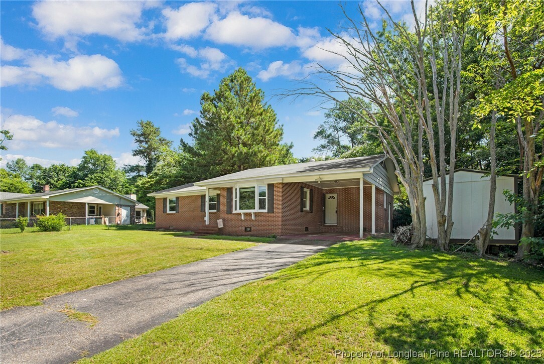 Property Photo: 6425 Freeport Road NC 28303