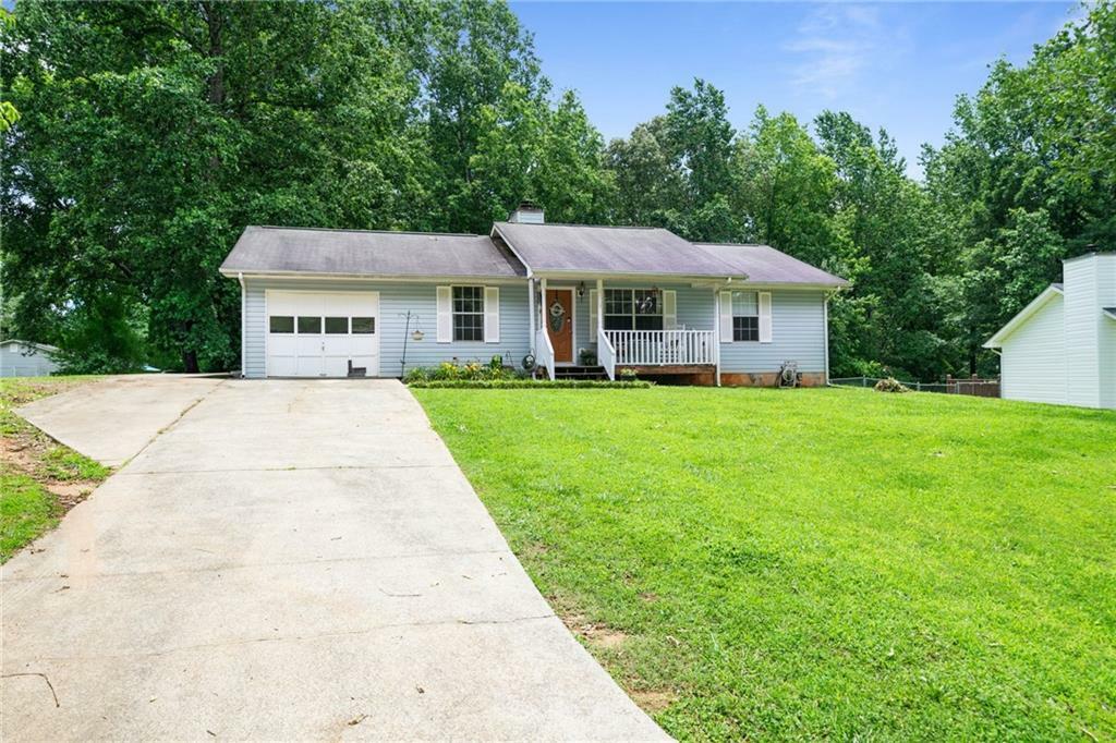 Property Photo:  5614 North Hall Place  GA 30564 