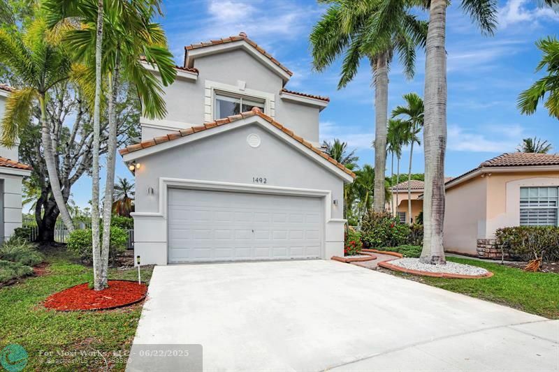 Property Photo: 1492 Zenith Way FL 33327