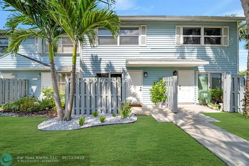 Property Photo: 1997 NE 15th Ave FL 33305