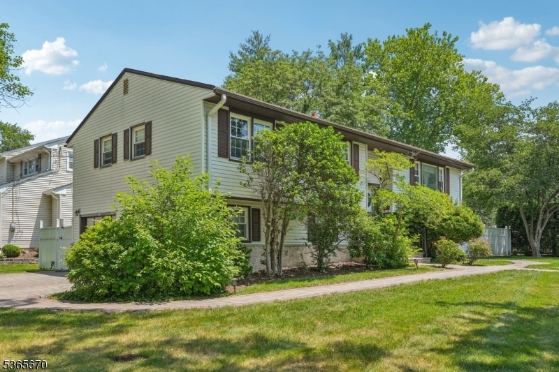 Property Photo: 239 Homestead Rd NJ 07652