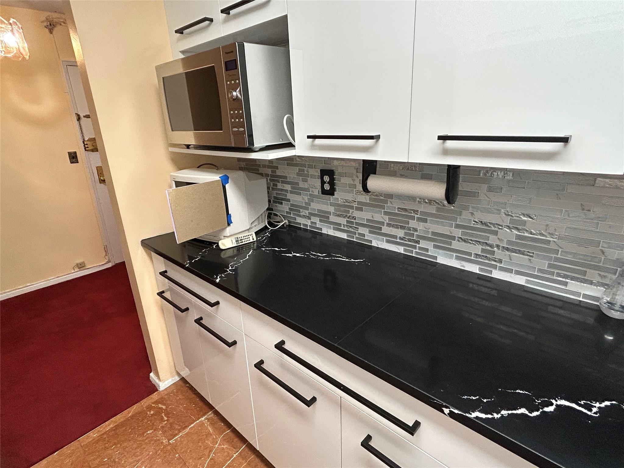 Property Photo: 365 Bronx River Road 3J NY 10704