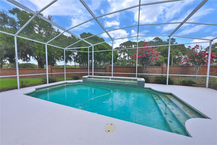 Property Photo: 204 Quail Trail Court FL 32746