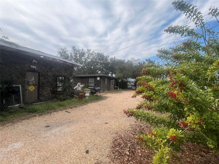 3016 17th St.  Sarasota FL 34234 photo