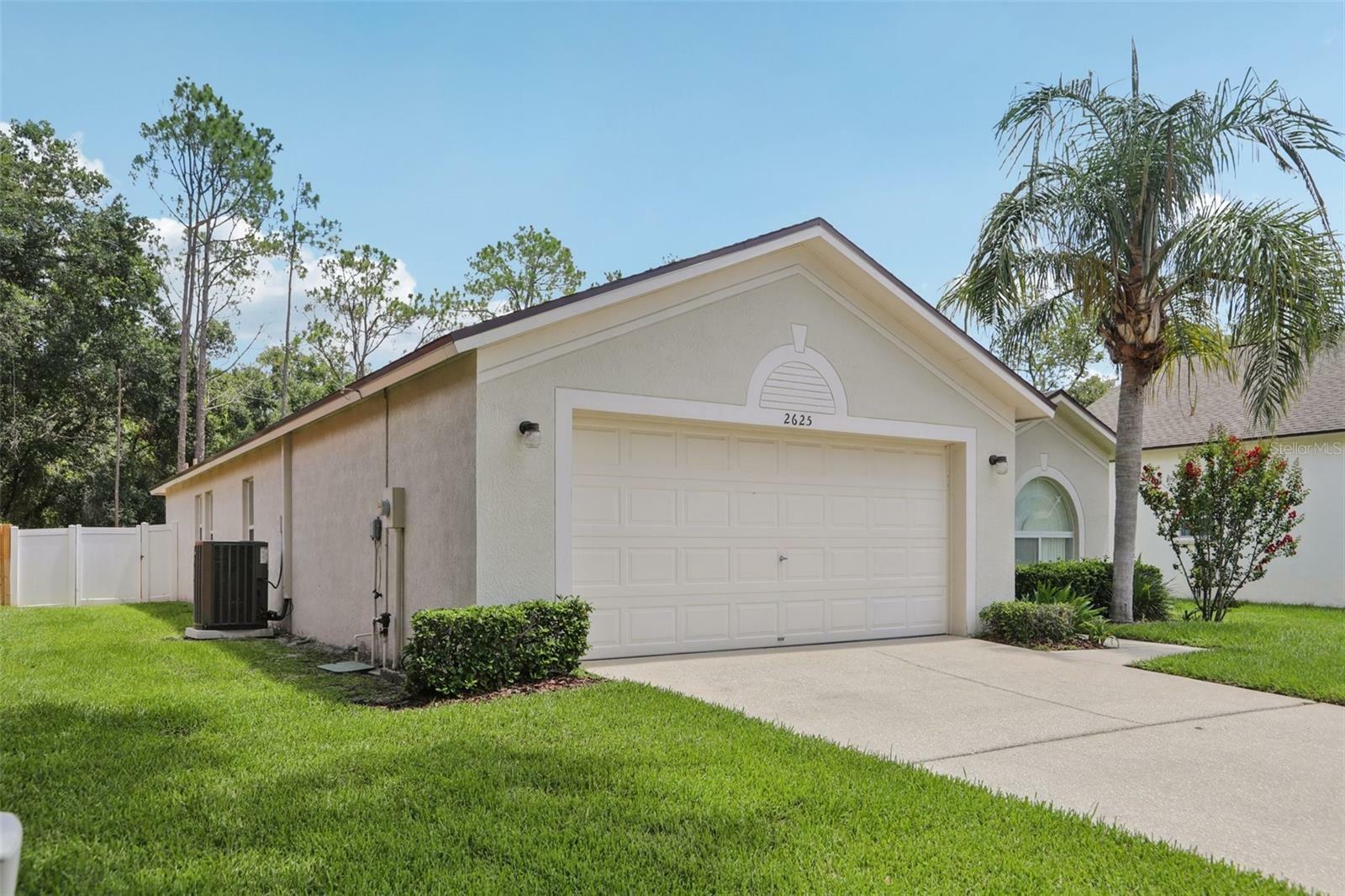 Property Photo: 2625 Brookville Drive FL 33596