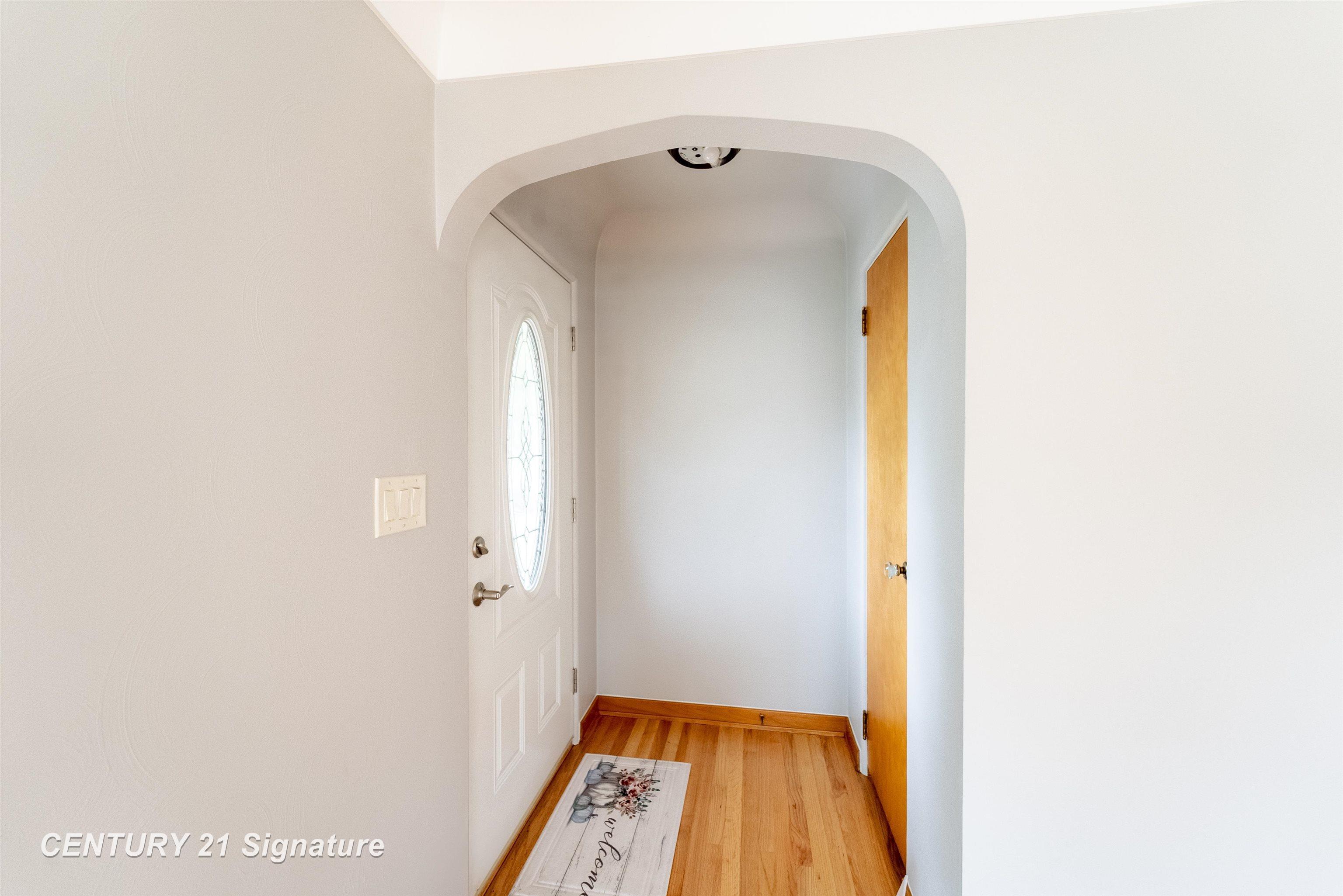Property Photo: 505 S McLellan Street MI 48708