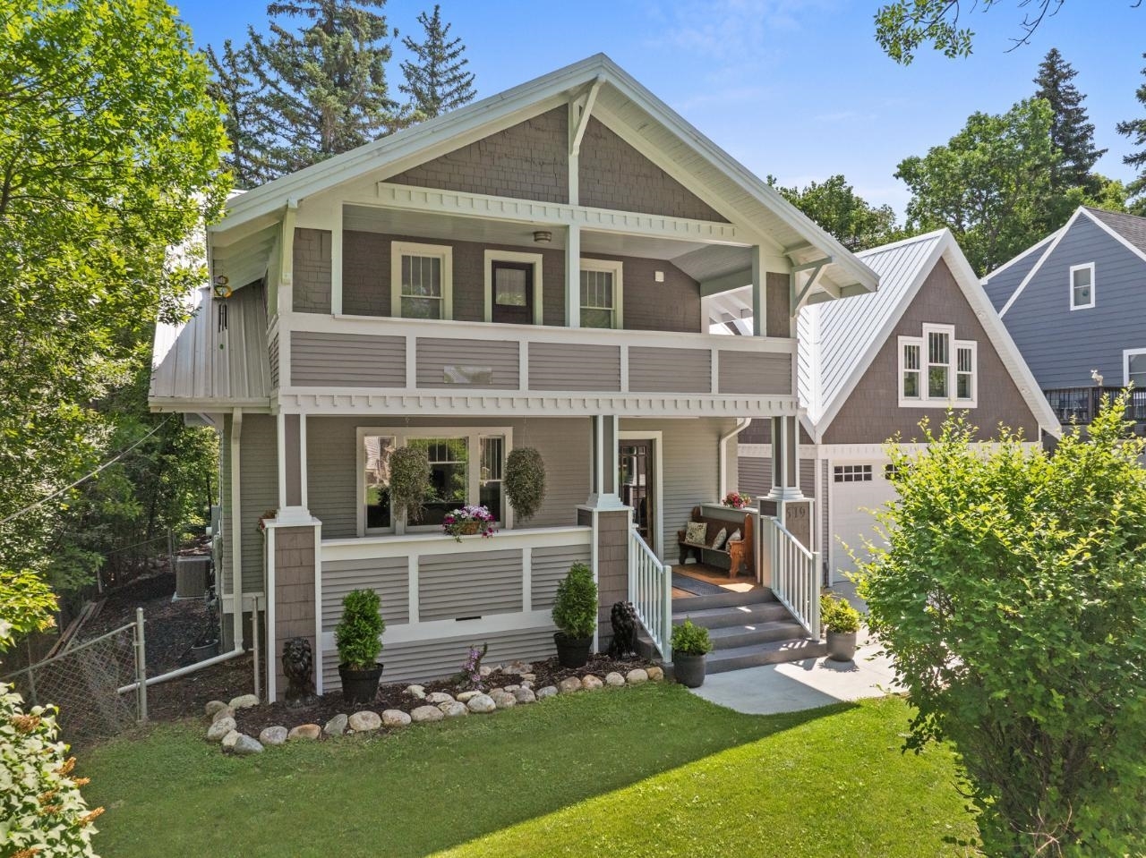 Property Photo: 519 4th Street SE ND 58701