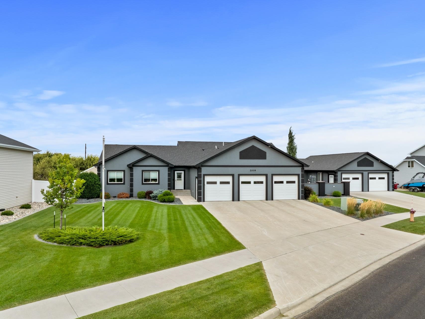Property Photo: 2009 35th Ave SE ND 58701