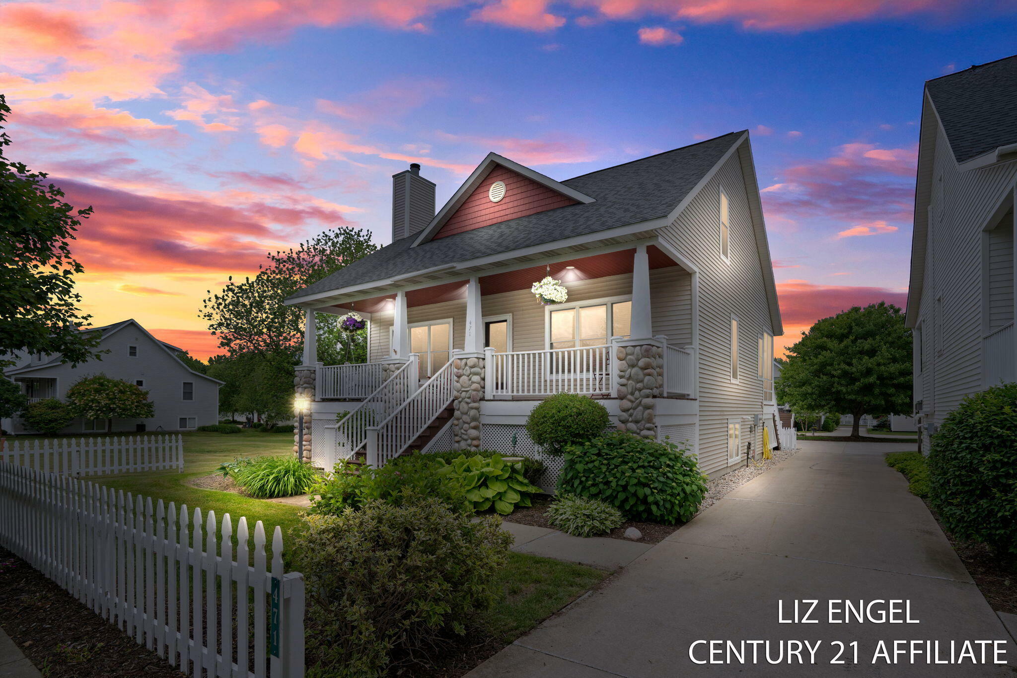 Property Photo: 471 Summer Grove Drive MI 49406