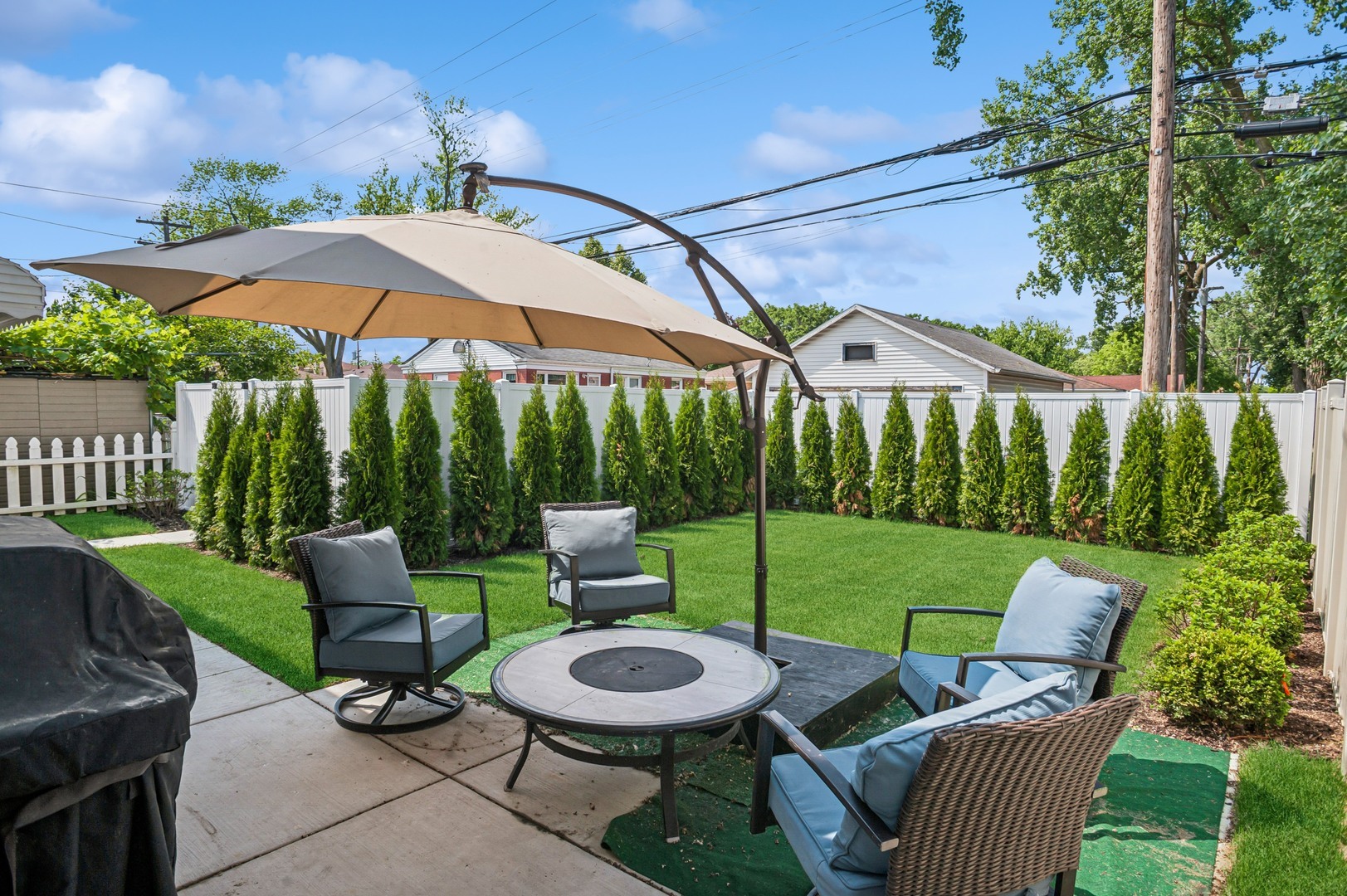 Property Photo: 4546 Howard Street IL 60076