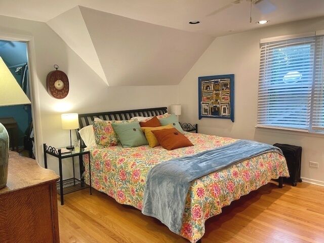 Property Photo: 6709 N Ramona Avenue IL 60712