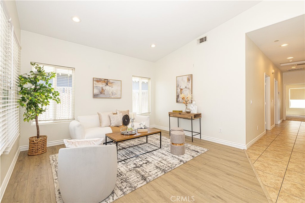 Property Photo: 4158 Larchwood Place CA 92506